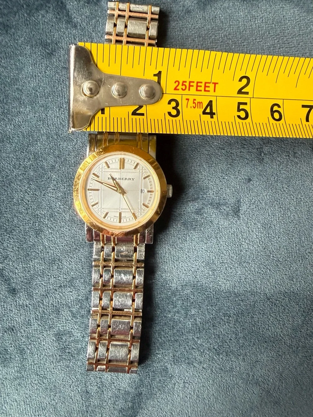 Luxurious  BURBERRY Watch